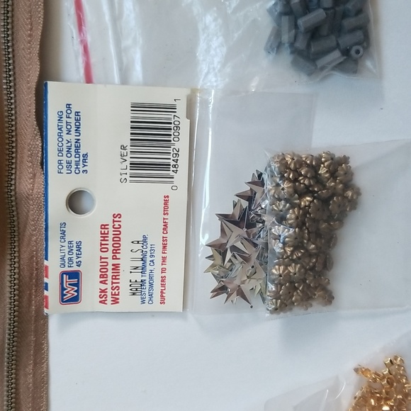 Trimmings Sewing Buttons Sets Beads Spacers Holiday Vintage Accessories - Picture 13 of 16